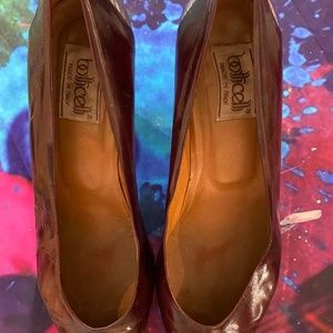 Botticelli Cordovan leather and silver toes and heels chunky low heel pumps.